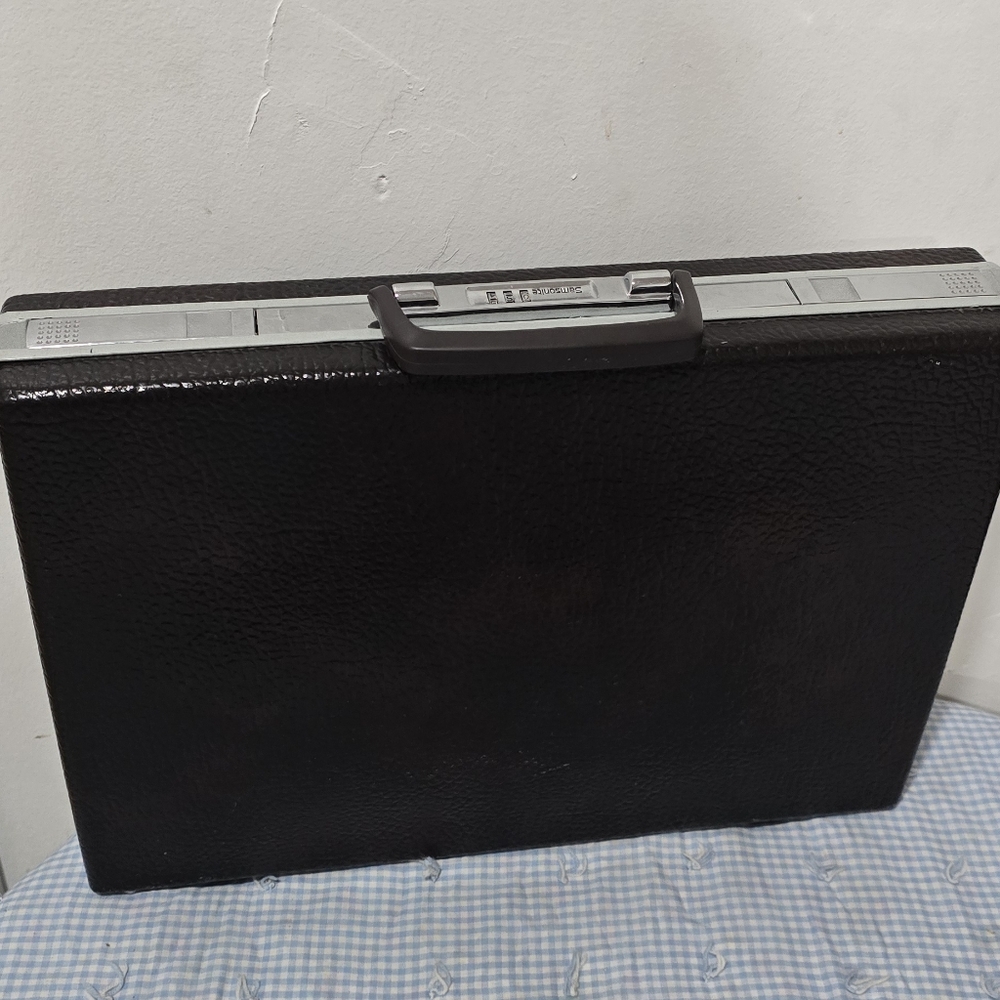 Vintage Brown Briefcase with Silver Accents no keys.
